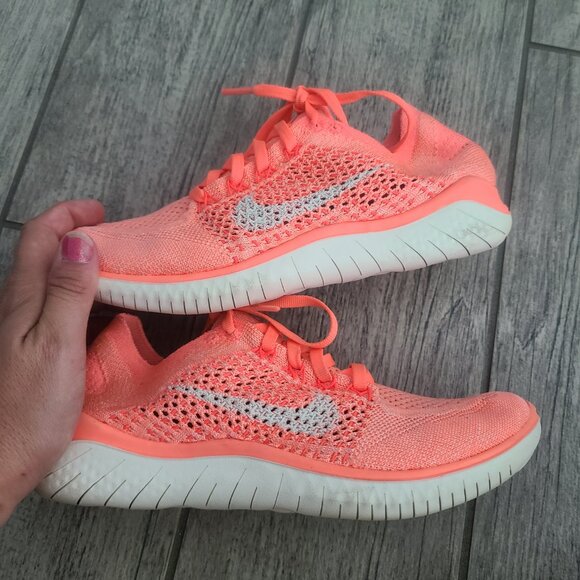 Nike Free RN Flyknit 2017 Women’s Running Shoes Size 6.5 Coral Pink White - Picture 9 of 11